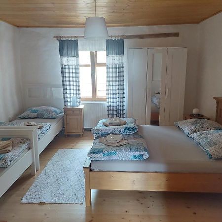 Hroubovice Apartmany U Tri Slunci المظهر الخارجي الصورة