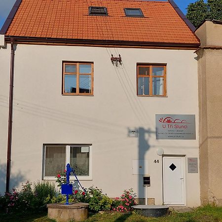 Hroubovice Apartmany U Tri Slunci المظهر الخارجي الصورة