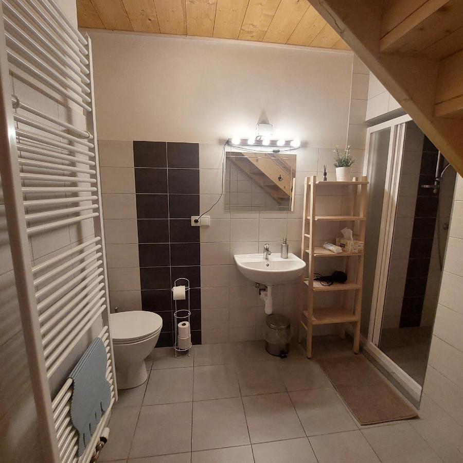 Hroubovice Apartmany U Tri Slunci المظهر الخارجي الصورة