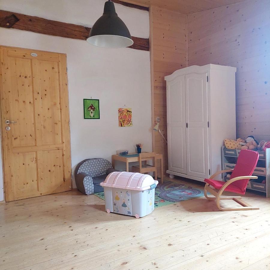 Hroubovice Apartmany U Tri Slunci المظهر الخارجي الصورة